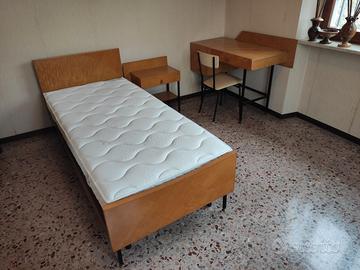 Camera da letto vintage anni ’50 completa