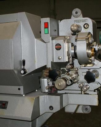 Proiettore cinema Prevost + attrezzatura varia usa