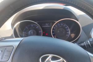 AUTO HYUNDAI IX35
