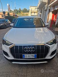 Audi Q3 35 TDI S tronic Business Advanced