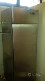 Armadio frigo inox a 1 porta dim. 71x70x205h