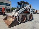 minipala-bobcat-773-con-benna-miscelatrice-e-acces