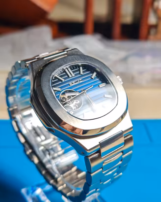 Orologio Open Heart Artigianale Ispirato Nautilus