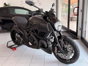 Ducati Diavel Dark