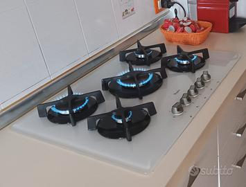 Piano cottura 5 fuochi Whirlpool