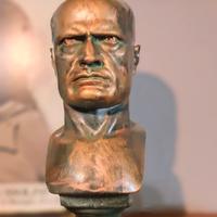 scultura Mussolini 