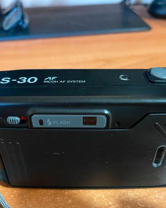 Ricoh S-30 macchina fotografica vintage anni 90