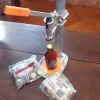 Capsulatrice bottiglie pomodoro+ 200 cps