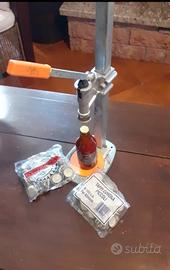 Capsulatrice bottiglie pomodoro+ 200 cps