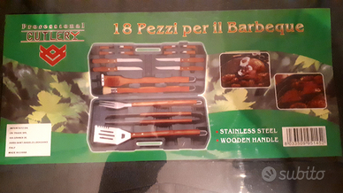 Set barbecue 18 pezzi acciao e legno NUOVO