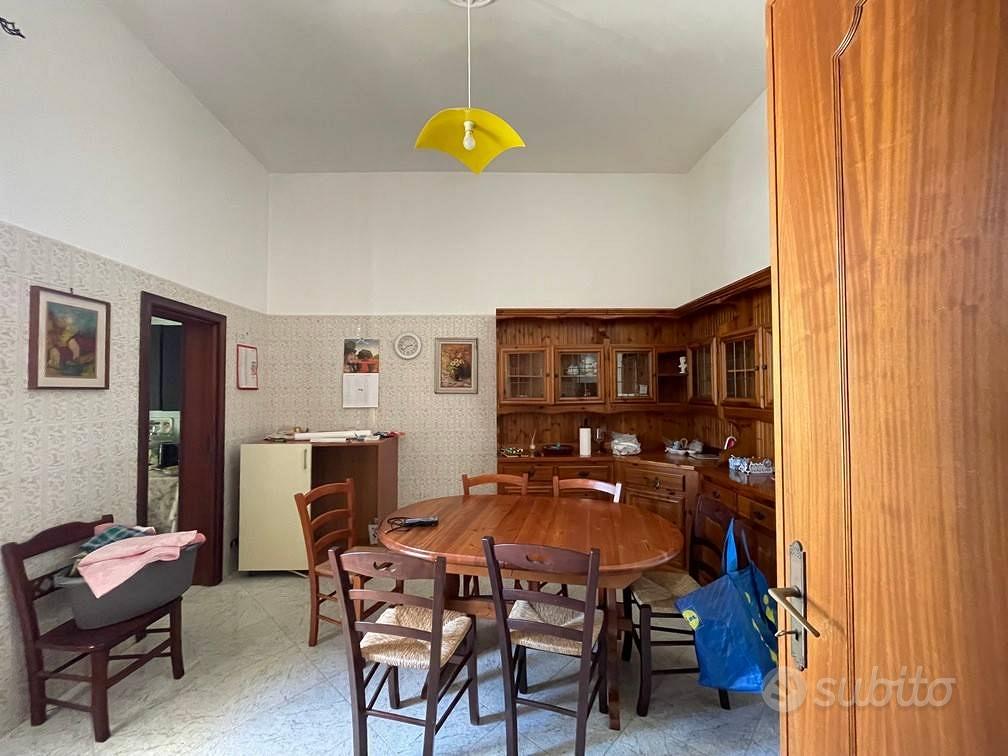Villa di 154 m² con 4 locali a Calimera - Altro