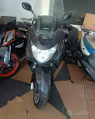 Ricambi usati Kymco Xciting 500 anno 2005