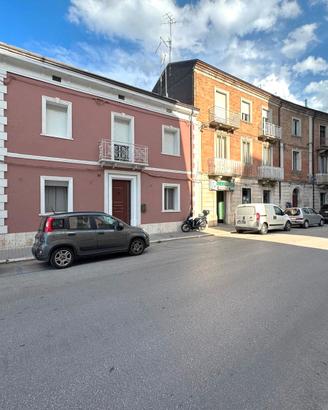 Via Cardarelli-soluzione cielo terra con box auto