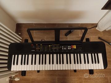 Tastiera Yamaha PSR-F52