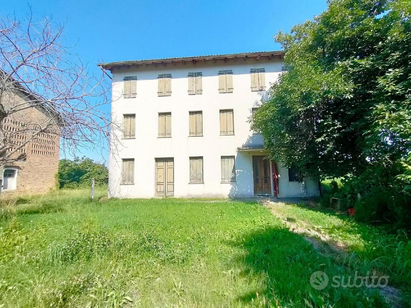 Ampio rustico indipendente con 800 mq di giardino - Vista 2