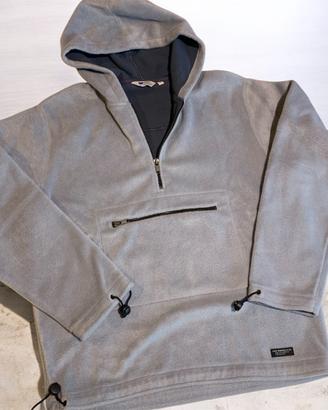 Maglia con cappuccio