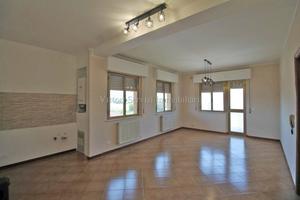 Chiusi (SI), appartamento trilocale panoramico