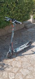 Monopattino elettrico 