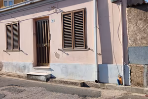 Casa singola campidanese con ampio cortile