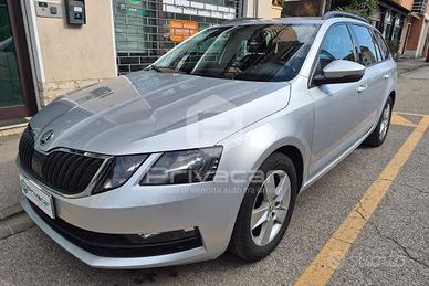 SKODA Octavia 1.6 TDI CR 115 CV DSG Wagon Executiv