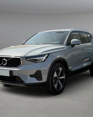 VOLVO XC40 Core B3 AUT