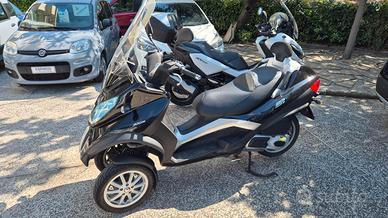 Piaggio MP3 300