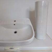 Lavandino grande con piedistallo 