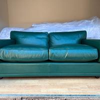 Divano di Poltrona Frau in pelle verde