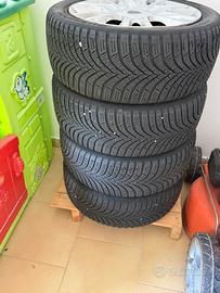 Cerchi in ferro e gomme R15