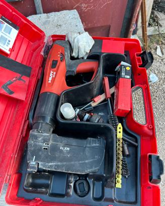 Atrezzo lavoro hilti dx 460
