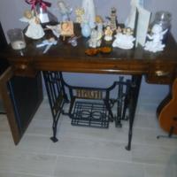 MACCHINA DA CUCIRE NECCHI