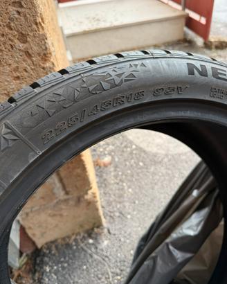 Gomme auto