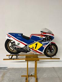 Replica Honda HRC 50cc FreddieSpencer artigianale