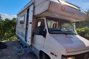 Super camper da viaggio