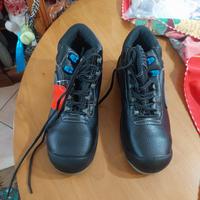 Scarpe antinfortunistiche