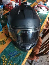 casco shark 