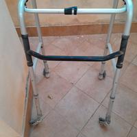Deambulatore anziani girello 4 ruote