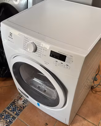 Asciugatrice Electrolux Perfectcare 700 nuova 8kg
