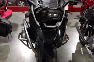 Gs 1200 triple black