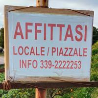 LOCALE-MAGAZZINO + PIAZZALE_A.ffittas.i