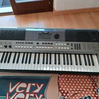 Tastiera  Yamaha. PSR E443. Praticamente nuova