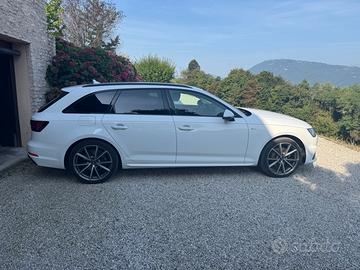 Avant 40 2.0 tdi ultra Business Sport 190cv s-tron