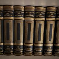 Enciclopedia del novecento - Treccani