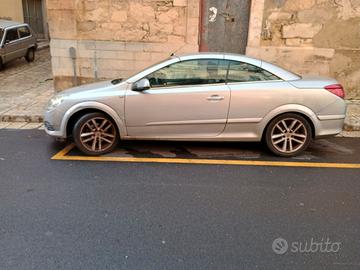 Opel Astra Cabrio Twin Top 1.6 benzina 