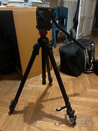 Treppiede Manfrotto 755B + testa 501 + borsa