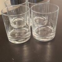 4 bicchieri wiskey