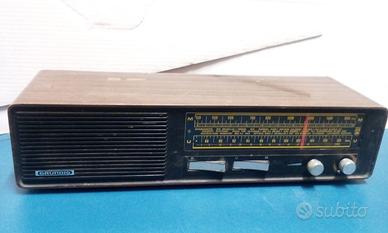 Radio Grundig tipe  RF 210