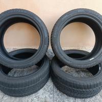 Pirelli sottozero 3 - 225/45 r17 (buoni al 60%)