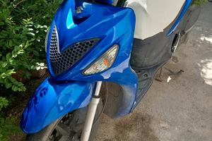 Suzuki sixteen 125