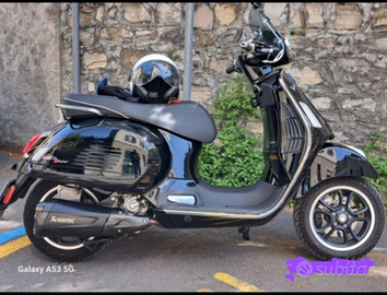 VESPA 300 GTS SUPER Hpe, Gen. 2024, AKRAPOVIC